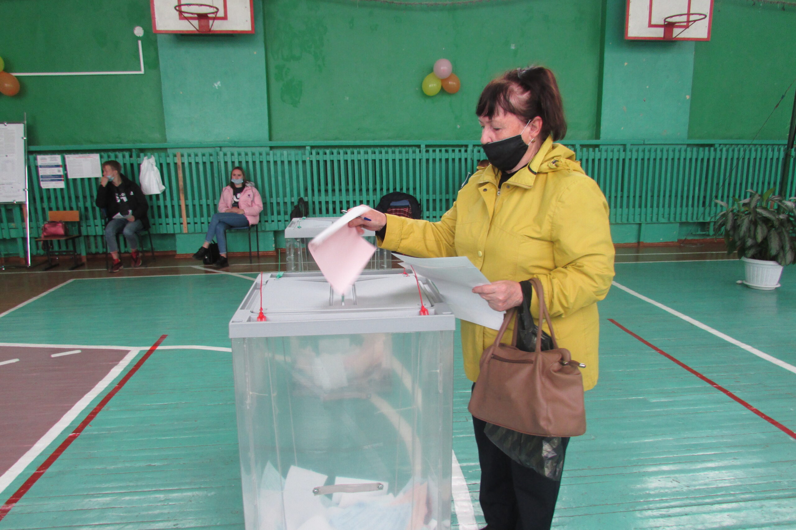 Фото сегодняшний избиратель. Участки для голосования великий новгород